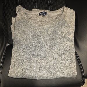 Splendid Womens  Heather Gray Crewneck Sweater